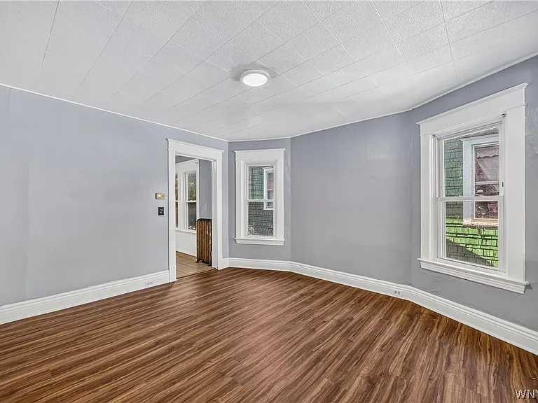563 Humboldt Pkwy #UPPER — Photo 28