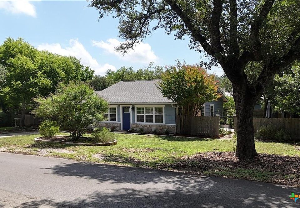 1st image of 219 Woodcreek Dr