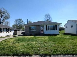 1111 Gaiser Dr, Seymour, IN 47274