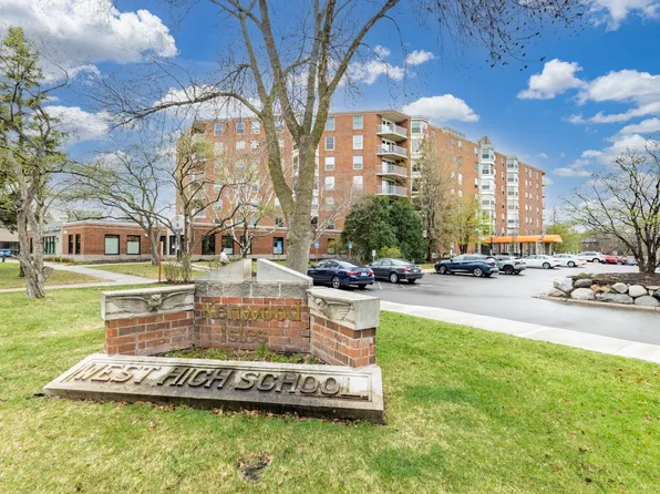 1425 W 28th St APT 218, Minneapolis, MN 55408