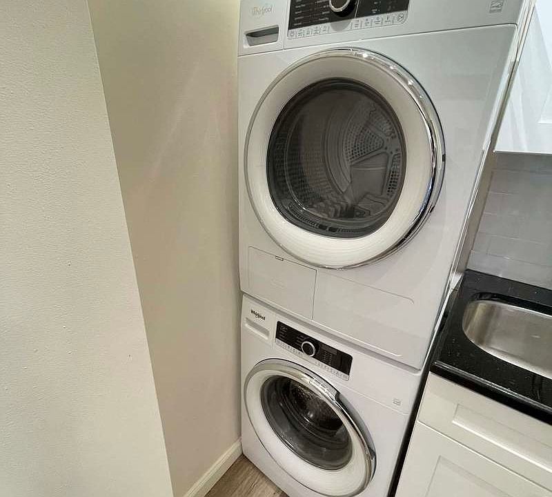 1st image of 100 W 83rd St #4FF