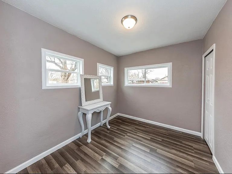 1223 Jackson St #101 — Photo 5