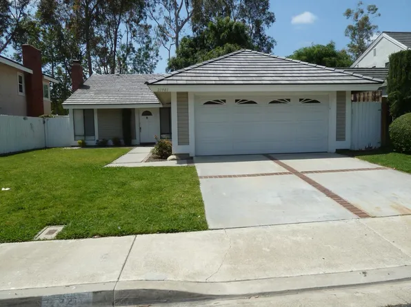 (undisclosed Address), Lake Forest, CA 92630