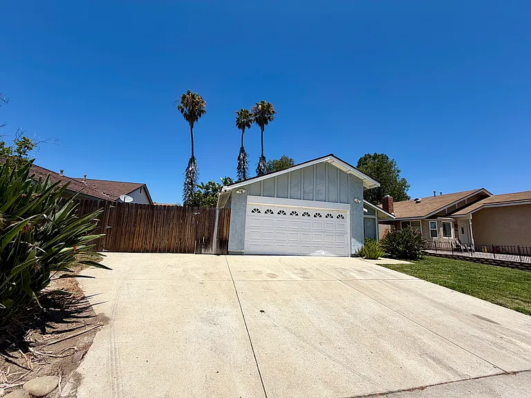 13261 E Laurelhurst Rd — Photo 4
