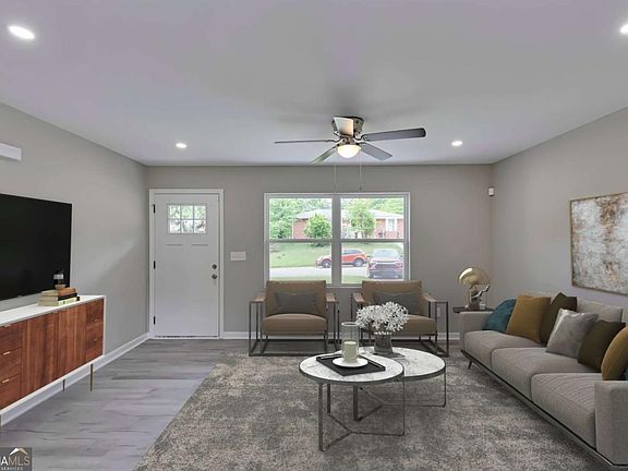 2nd image of 1660 Mallard Cir