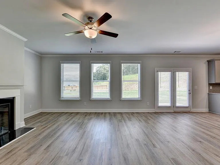 7309 Yewtree Dr — Photo 11
