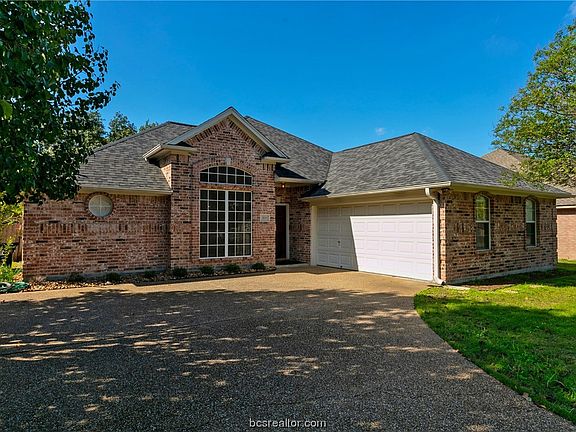 2nd image of 3106 Pleasant Grove Dr