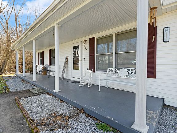 3rd image of 107 Sherwood Dr