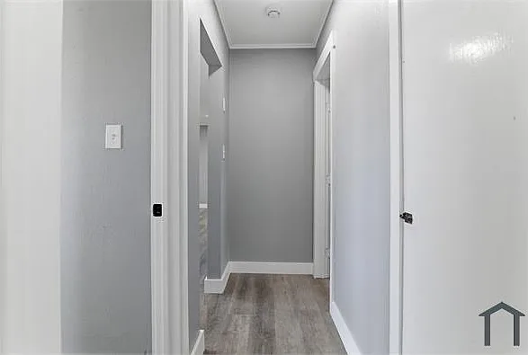 1717 N Harvard Ave — Photo 6