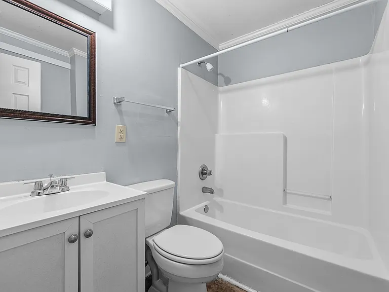 1402 W Market St #1402 — Photo 2