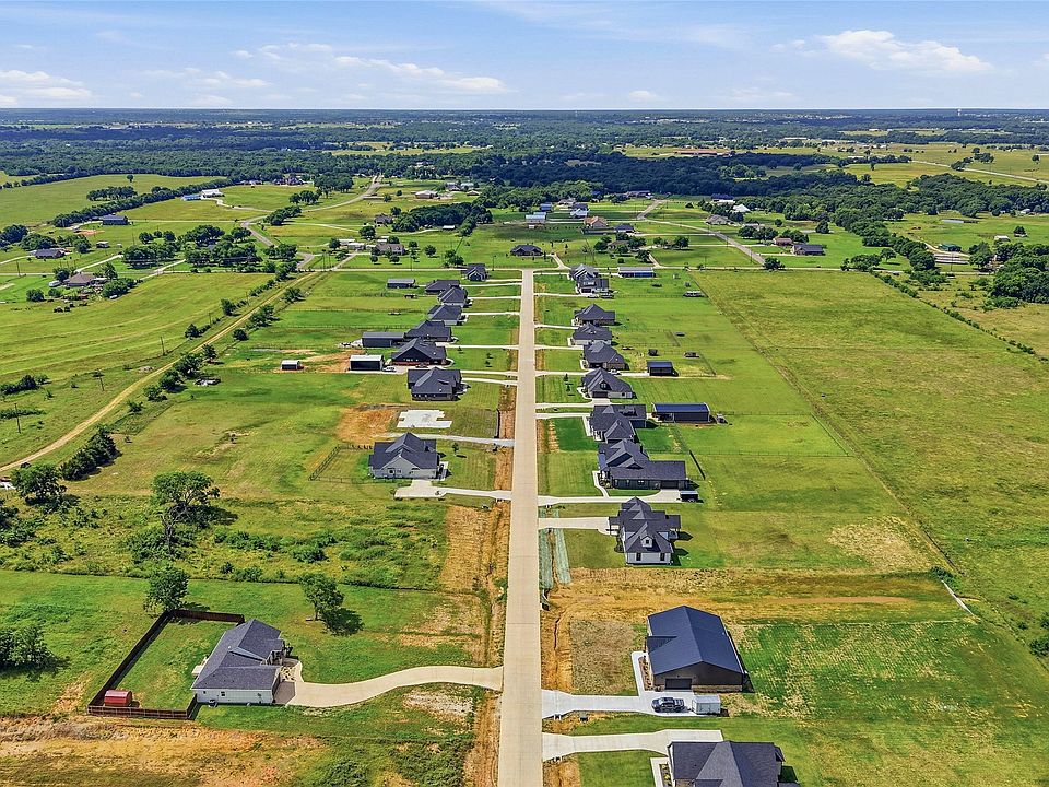 1st image of Dixie Estates Way
