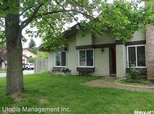 8970 Park Trail Dr, Elk Grove, CA 95624