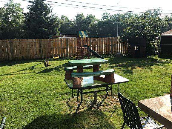 5th image of 12805 E Playfield Dr