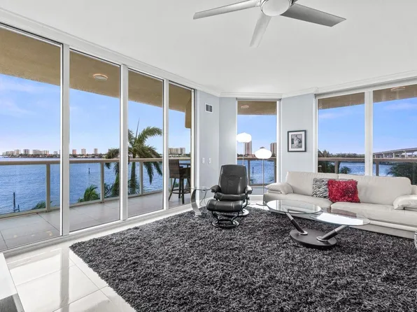 2650 Lake Shore Drive #406, Riviera Beach, FL 33404