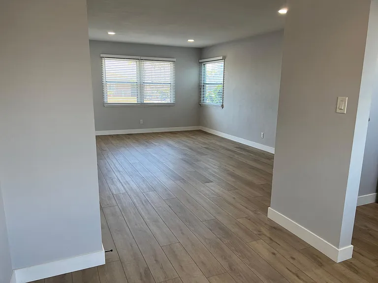 863 Diamond St — Photo 8