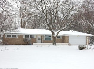 1629 Pepper Hill Dr, Lansing, MI 48917