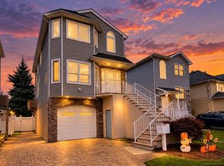 112 Tontine Ave, Lyndhurst, NJ 07071
