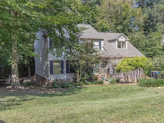 3rd image of 2779 Linden Ln