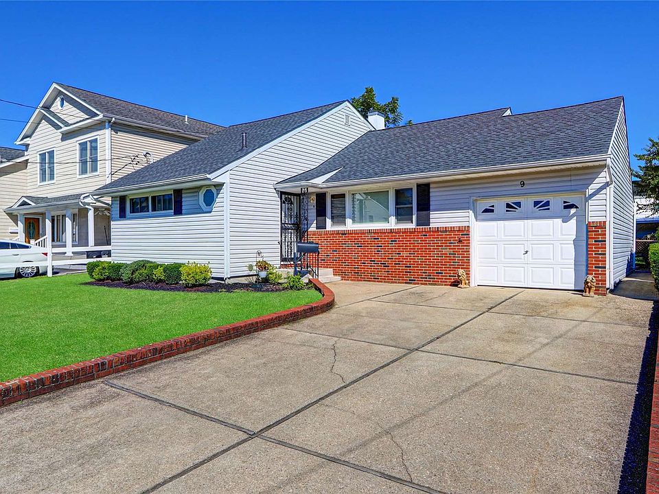 1st image of 9 Jeffrey Ln