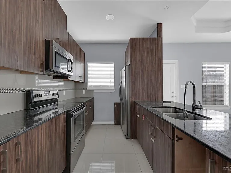 2706 Larkspur Ave #1 — Photo 7
