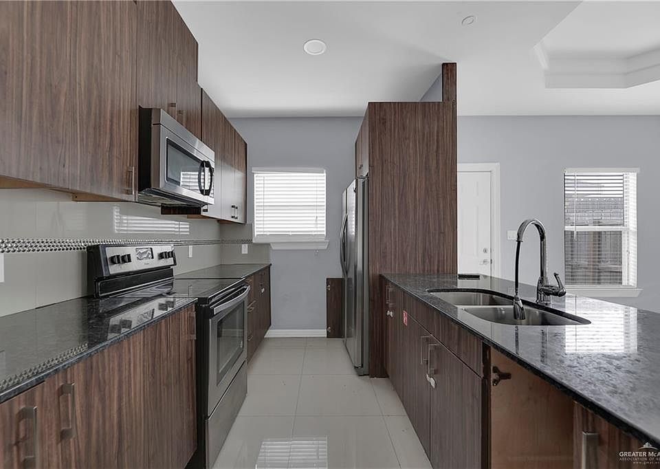 1st image of 2706 Larkspur Ave APT 2