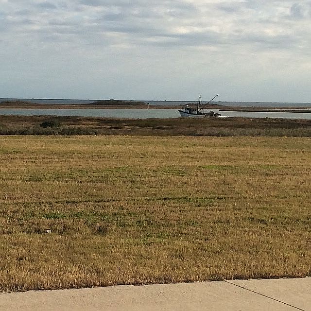 1st image of 127 Burgundy Bay