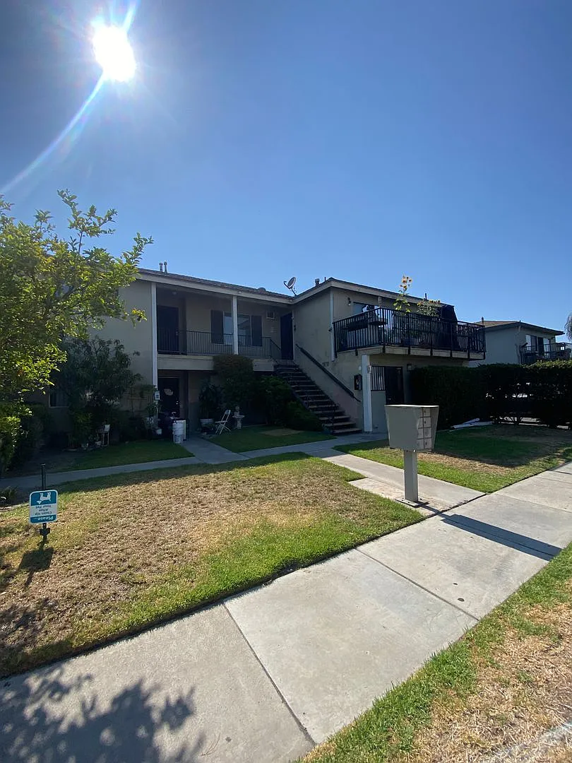 2561 E Terrace Street — Photo 1