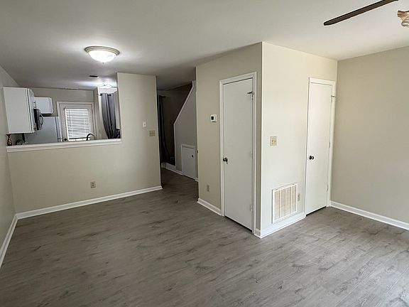 3rd image of 1803 Fox Hollow Dr