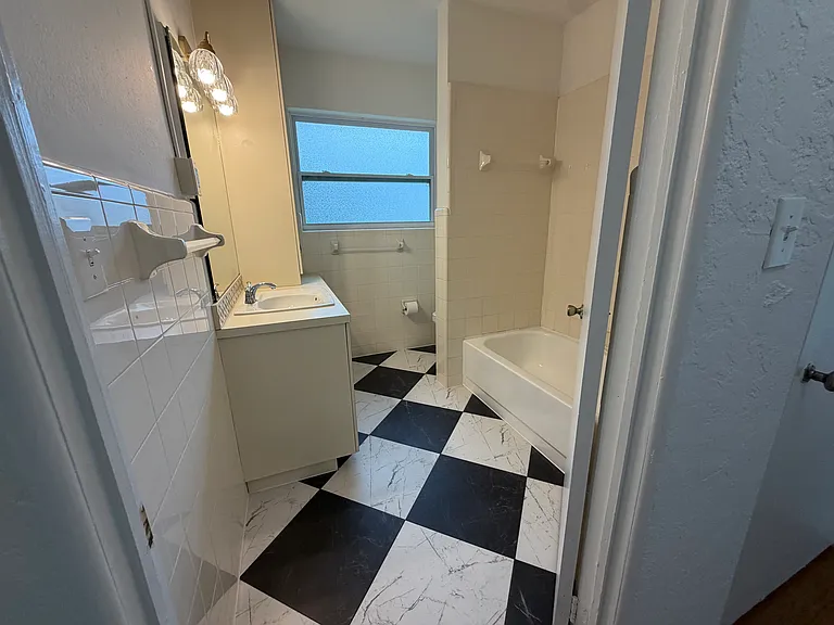 384 Terry Ln — Photo 18