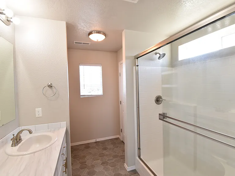 6825 S Allegiance Ave — Photo 29