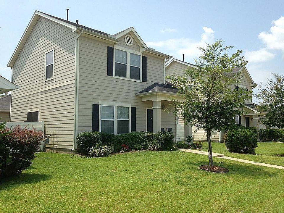 1st image of 11709 Chanteloup Dr