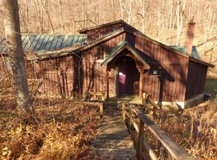 5396 Lake View Rd, Dodgeville, WI 53533