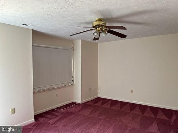 2nd image of 921 Hilltop Dr