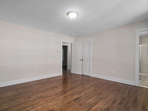 5th image of 3574 Lexington Ave APT 1S