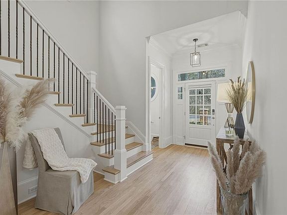 5th image of 12522 Broadwell Rd