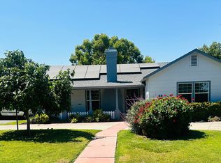 933 E Cross Avenue, Tulare, CA 93274