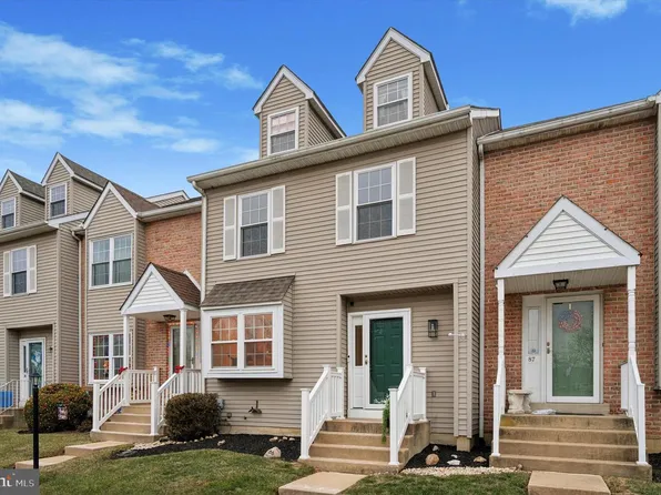 86 Louis James Ct #86, Aston, PA 19014