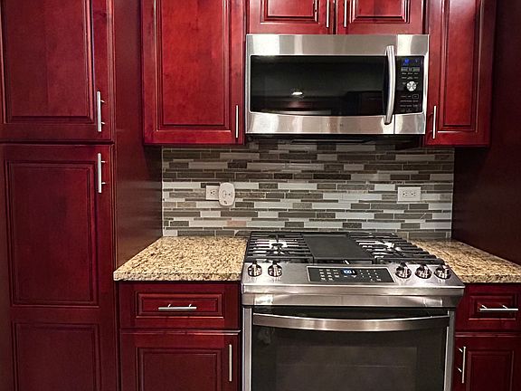 3rd image of 761 Holiday Ln #1