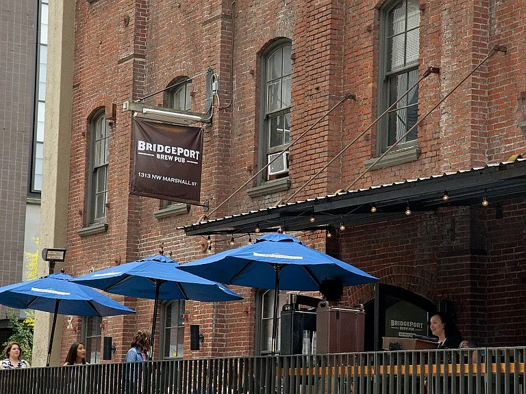 Ramona Apartments — Photo 18