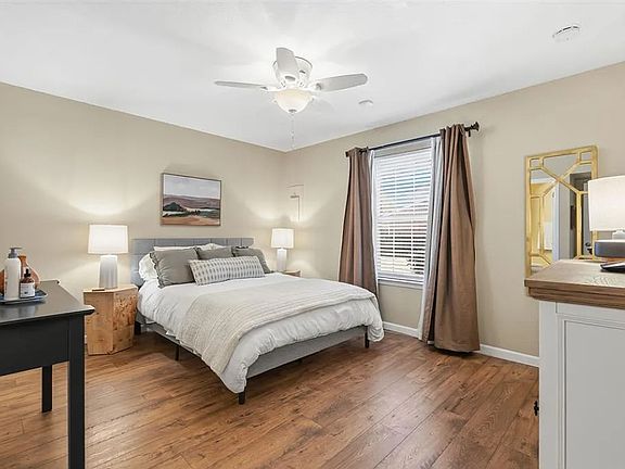 4th image of 1518 Vine St APT 2
