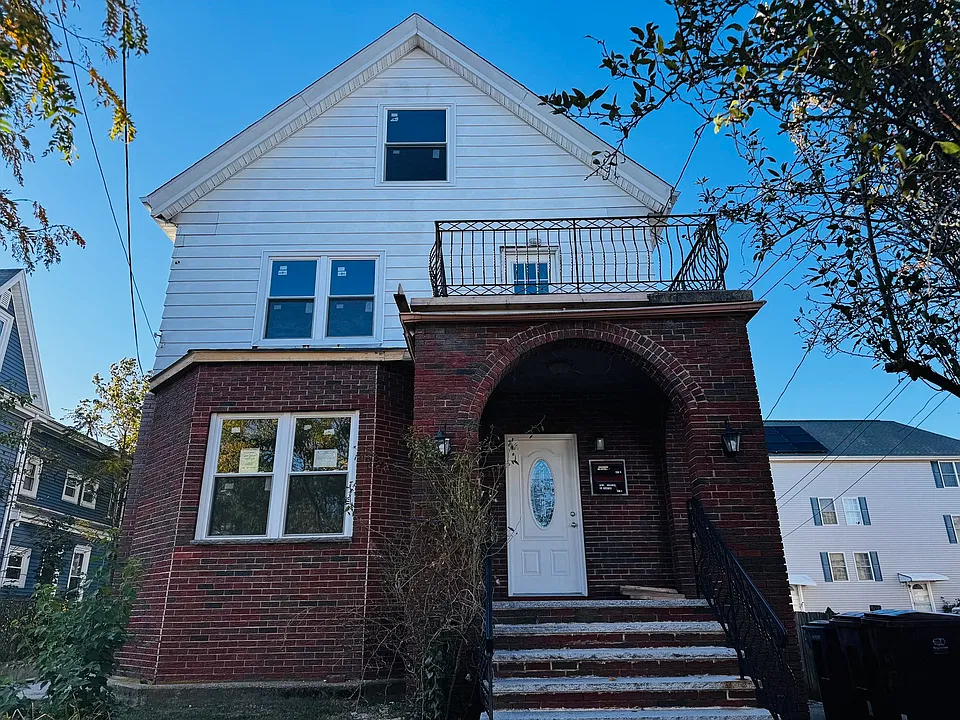 150 Bradford St #1
