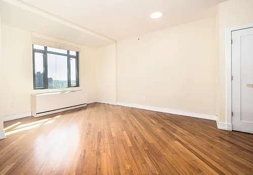 105 Greene St #1505 Photo 1