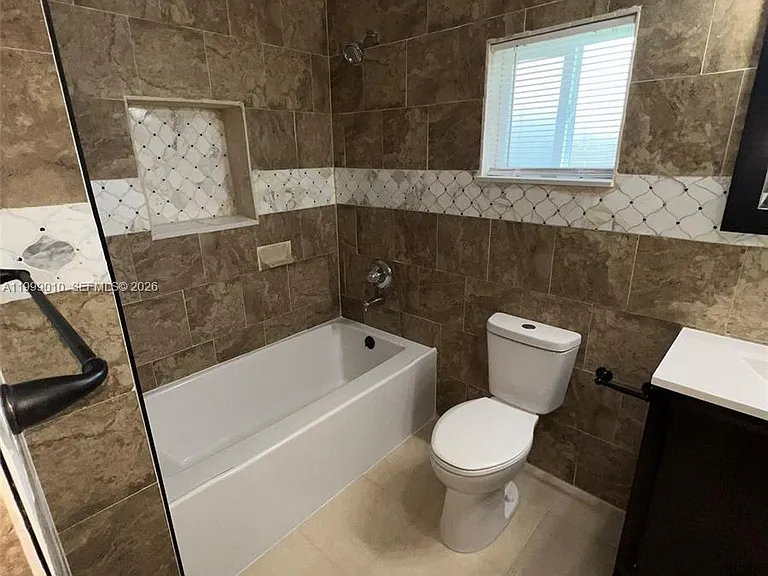 6018 Plunkett St #1 — Photo 5