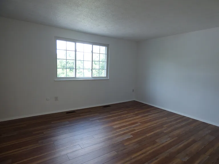 210 Spring St — Photo 9