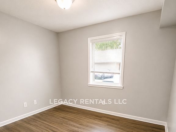 4th image of 107 Robbins Dr #15