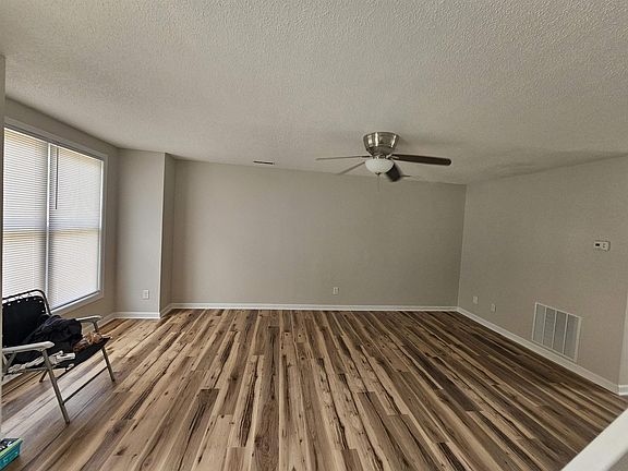 4th image of 2329 Avalon Woods Dr
