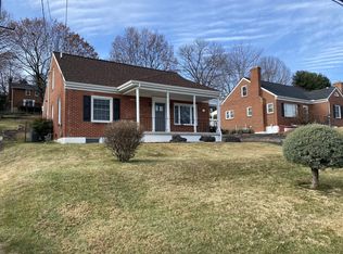 1510 Terrace St, Staunton, VA 24401