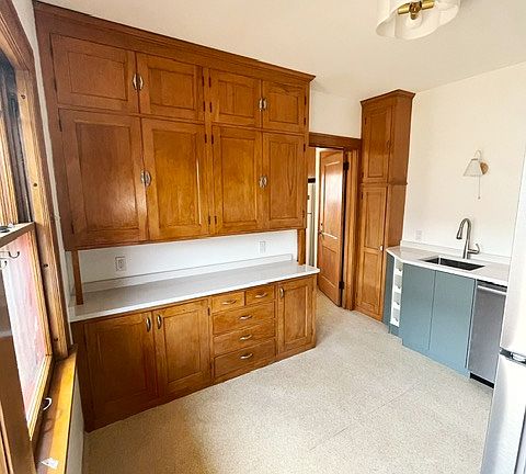 3rd image of 3952-3954 14th Ave S #2