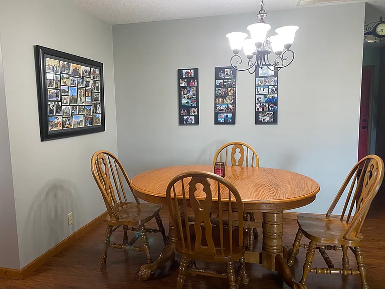 689 Apple Blossom Ln — Photo 32