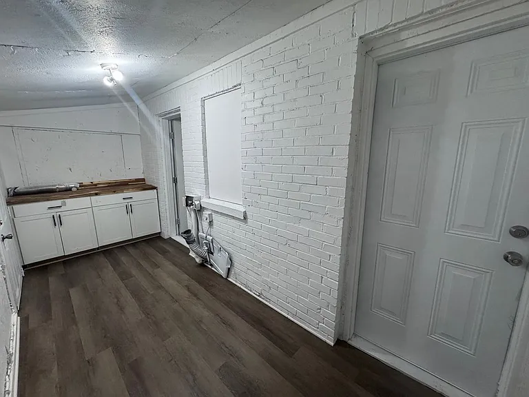 922 S 27th St — Photo 22